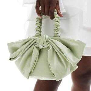 🥝✨Cute Bow Handbag